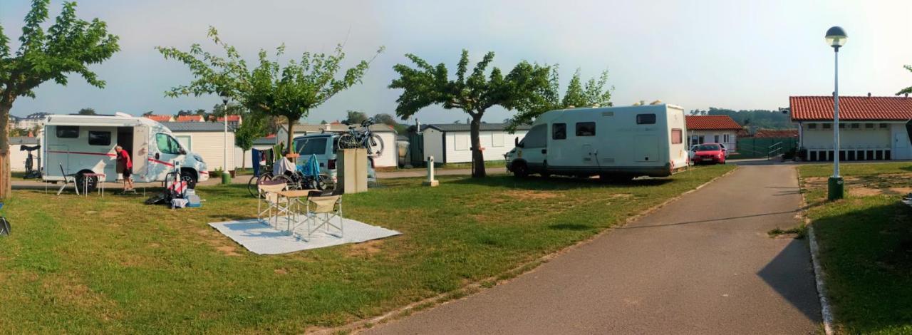 Camping Derby Лоредо Екстериор снимка
